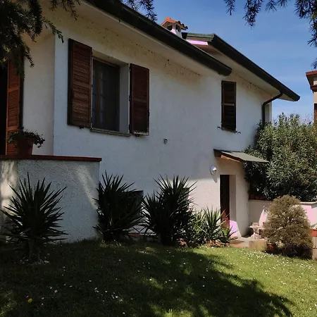 - Via Postale 63/a Villa Berra