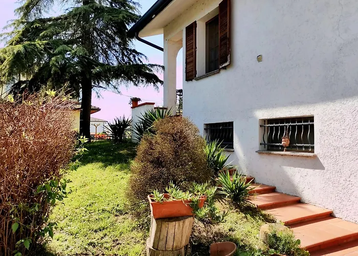 - Via Postale 63/a *