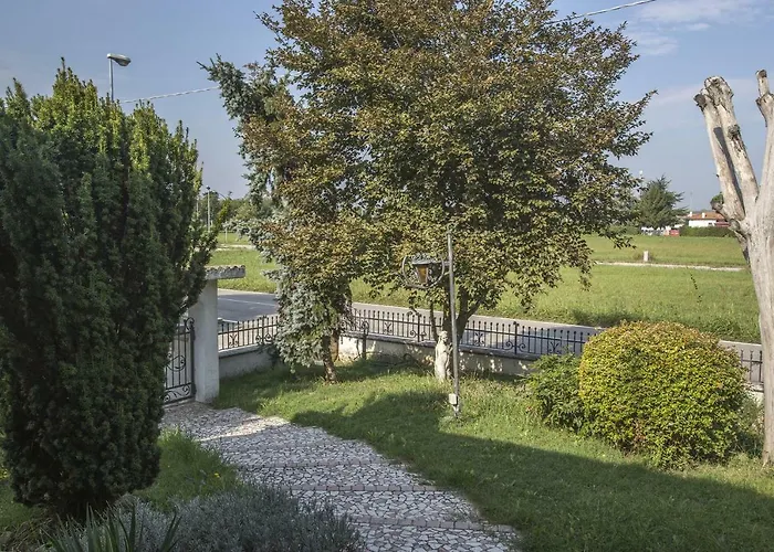 Villa - Via Postale 63/a Berra