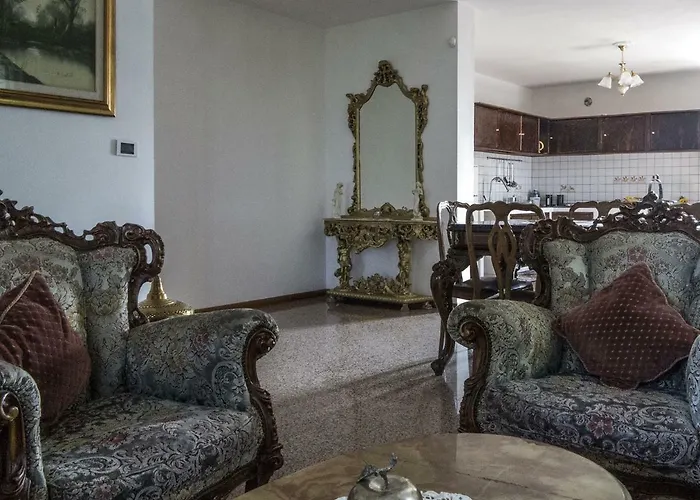 - Via Postale 63/a * Berra