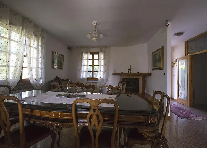 - Via Postale 63/a Villa