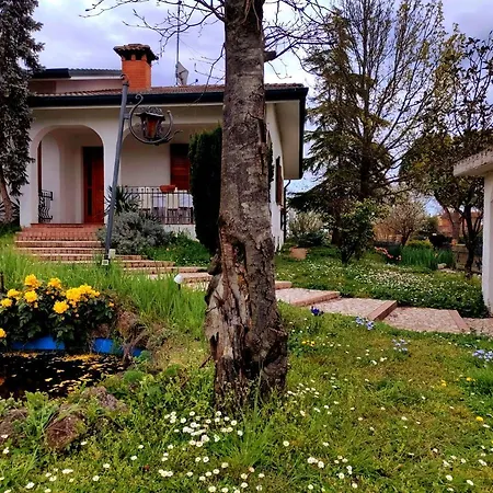 Vila - Via Postale 63/a *