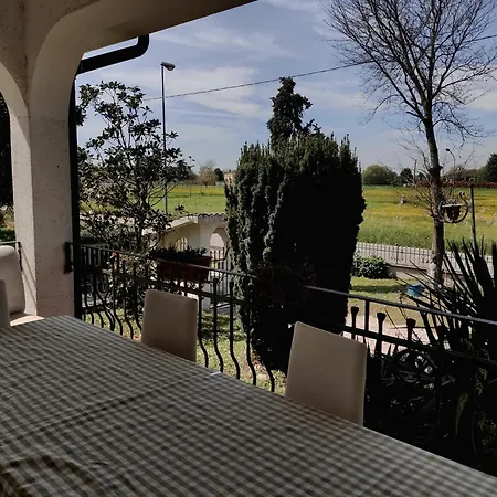 Vila - Via Postale 63/a