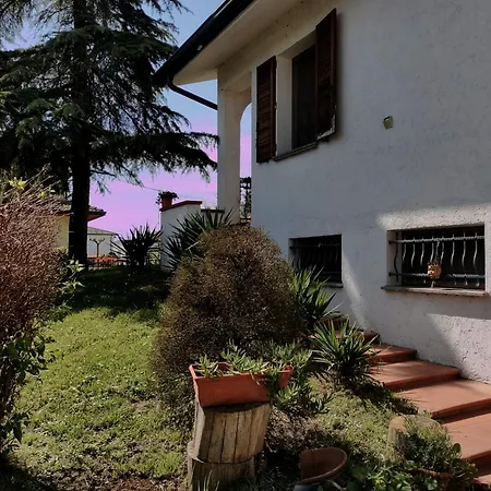 - Via Postale 63/a Villa Berra