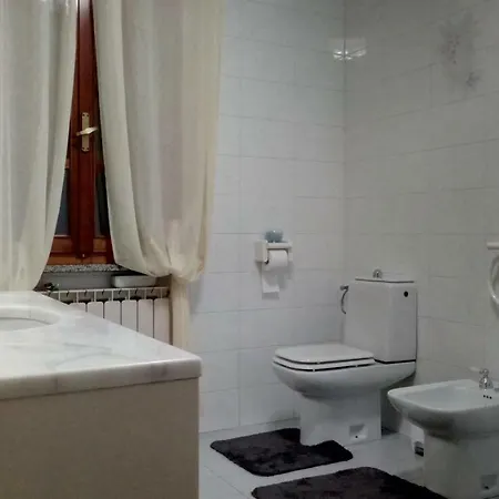 - Via Postale 63/a Vila Berra