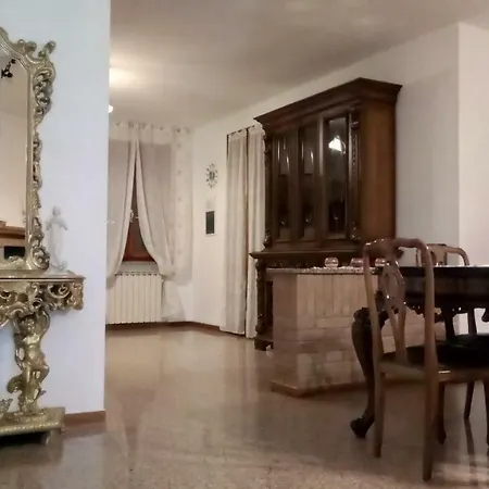 - Via Postale 63/a Vila Berra