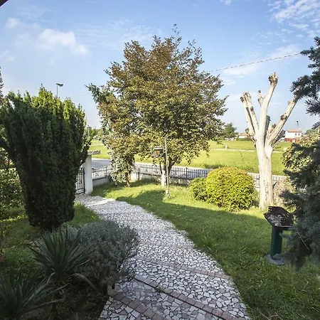 - Via Postale 63/a *