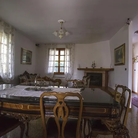 - Via Postale 63/a Villa