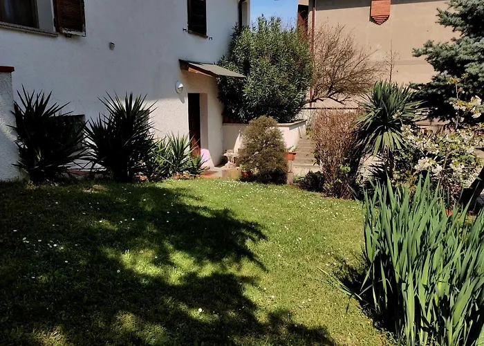 - Via Postale 63/a * Berra