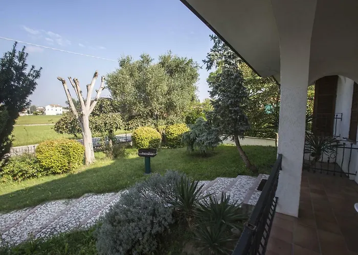 - Via Postale 63/a *