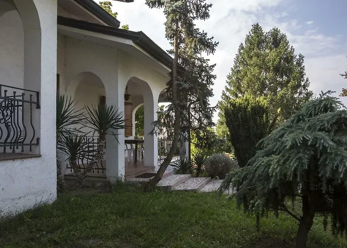 - Via Postale 63/a *