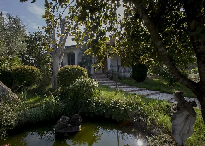 - Via Postale 63/a Vila