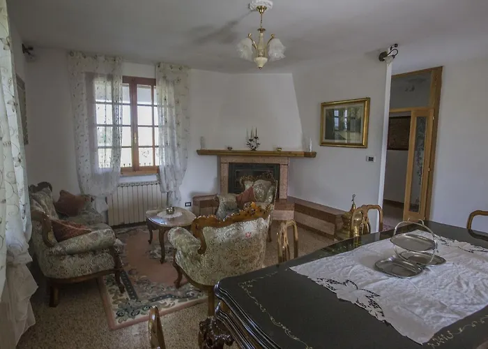 - Via Postale 63/a 빌라 Berra