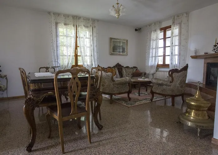 Villa - Via Postale 63/a Berra